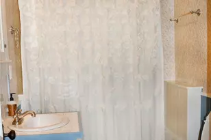 623 Walnut St, Columbus, TX 78934 - Photo 19