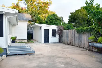 623 Walnut Street, Columbus, TX 78934 - Photo 31