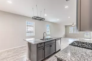 16887 Pink Wintergreen Dr, Conroe, TX 77385 - Photo 15