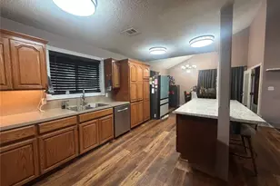 215 Briarcreek St, Richwood, TX 77531 - Photo 5