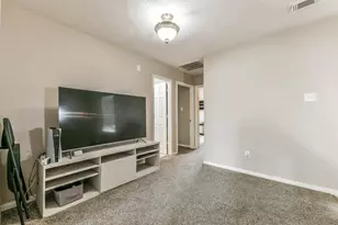 9322 Colt Canyon Ln, Houston, TX 77089 - Photo 11