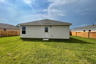2608 Patriot Run, Bay City, TX 77414 - Photo 5