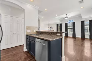 1320 Studer St, Houston, TX 77007 - Photo 11