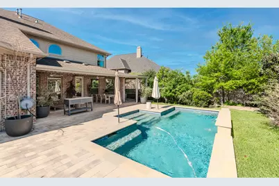 18 Devon Dale Drive, The Woodlands, TX 77375 - Photo 1