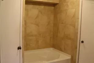 414 Windhollow Cir, League City, TX 77573 - Photo 17