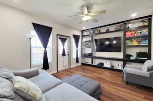 8610 San Biagio St, Houston, TX 77031 - Photo 7