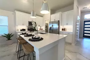 8323 Amber Summit Ln, Angleton, TX 77515 - Photo 9