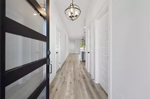 8323 Amber Summit Ln, Angleton, TX 77515 - Photo 5