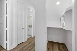 5608 Savyon Dr, Houston, TX 77091 - Photo 7