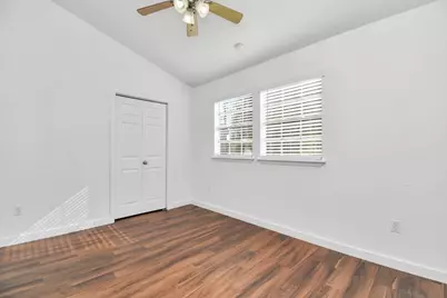 2002 Gentryside Drive #113, Houston, TX 77077 - Photo 17