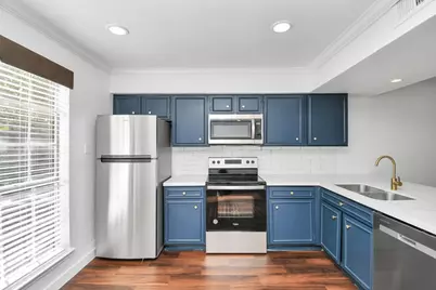 2002 Gentryside Drive #113, Houston, TX 77077 - Photo 7