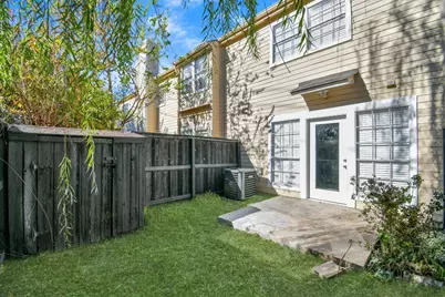 2002 Gentryside Drive #113, Houston, TX 77077 - Photo 31