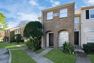 2002 Gentryside Dr, Houston, TX 77077 - Photo 33