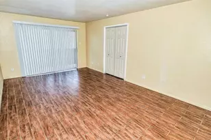 3035 Walnut Bend Ln, Houston, TX 77042 - Photo 5