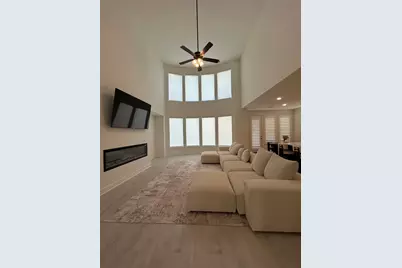 8306 Velvetleaf Court, Fulshear, TX 77441 - Photo 11