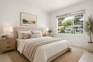5622 Woodgreen St, Houston, TX 77033 - Photo 9