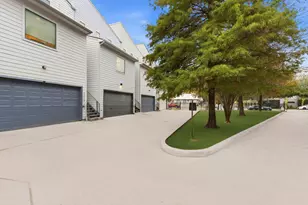 2006 Tuam St, Houston, TX 77004 - Photo 5