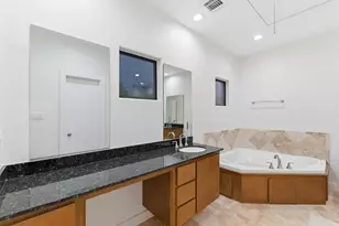 2006 Tuam St, Houston, TX 77004 - Photo 25