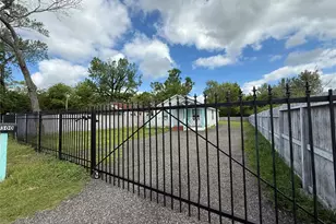 300 Longstreet Rd, Willis, TX 77378 - Photo 3