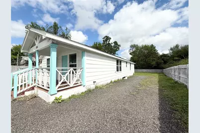 300 Longstreet Road, Willis, TX 77378 - Photo 23