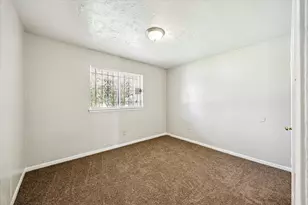 12202 McKamy Dr, Houston, TX 77067 - Photo 11