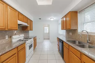 502 Pickford Dr, Katy, TX 77450 - Photo 9