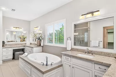 5216 Locust Street, Bellaire, TX 77401 - Photo 21