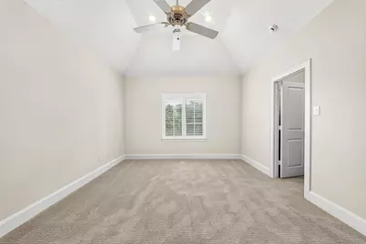 5216 Locust Street, Bellaire, TX 77401 - Photo 29
