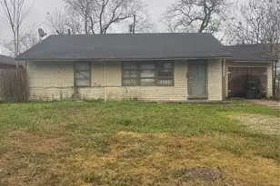 5950 Doolittle Blvd, Houston, TX 77033 - Photo 1