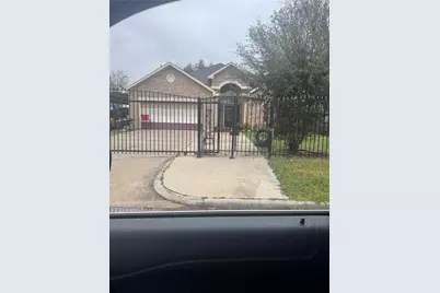 5950 Doolittle Boulevard, Houston, TX 77033 - Photo 11