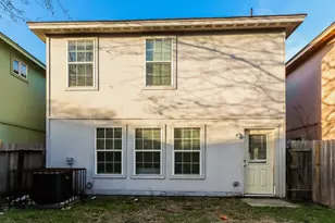 4939 N Cancun Dr, Houston, TX 77045 - Photo 17