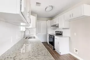 106 Donna Ct, Cleveland, TX 77327 - Photo 13