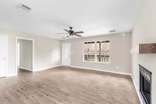 106 Donna Ct, Cleveland, TX 77327 - Photo 17