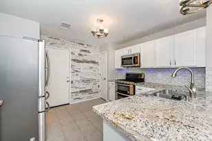 11727 Sunny Stream Dr, Tomball, TX 77375 - Photo 3