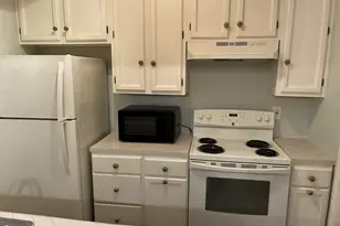 11711 Memorial Dr, Houston, TX 77024 - Photo 3