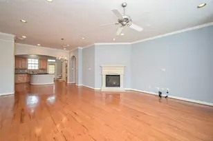 7933 Telluride Dr, Houston, TX 77040 - Photo 3