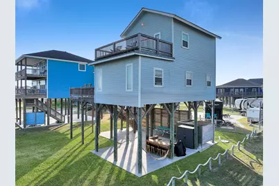 1890 Atlantis Lane, Crystal Beach, TX 77650 - Photo 7