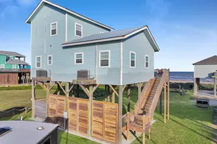 1890 Atlantis Ln, Crystal Beach, TX 77650 - Photo 3