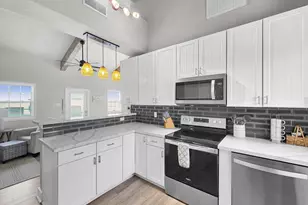 1890 Atlantis Ln, Crystal Beach, TX 77650 - Photo 29