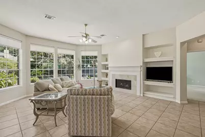 9314 Walnut Brook Ct, Houston, TX 77040 - Photo 11