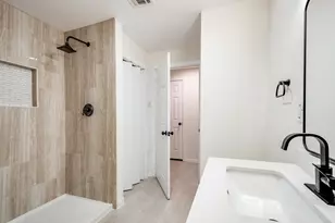 6510 Wade Rd, Baytown, TX 77521 - Photo 15