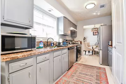 16711 Ribbonridge Drive, Sugar Land, TX 77498 - Photo 11