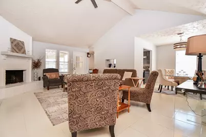 16711 Ribbonridge Drive, Sugar Land, TX 77498 - Photo 7