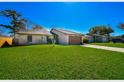 16711 Ribbonridge Drive, Sugar Land, TX 77498 - Photo 3