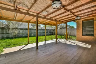 16711 Ribbonridge Dr, Sugar Land, TX 77498 - Photo 21