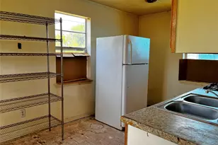 215 12th St, San Leon, TX 77539 - Photo 35