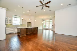 818 Yale St, Houston, TX 77007 - Photo 17