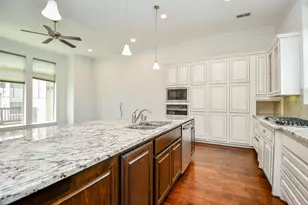 818 Yale St, Houston, TX 77007 - Photo 15