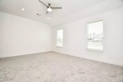215 Springfield Terrace Court, Conroe, TX 77304 - Photo 17