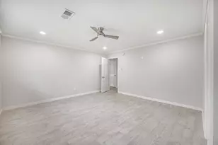 10818 Hillcroft Ave, Houston, TX 77096 - Photo 17